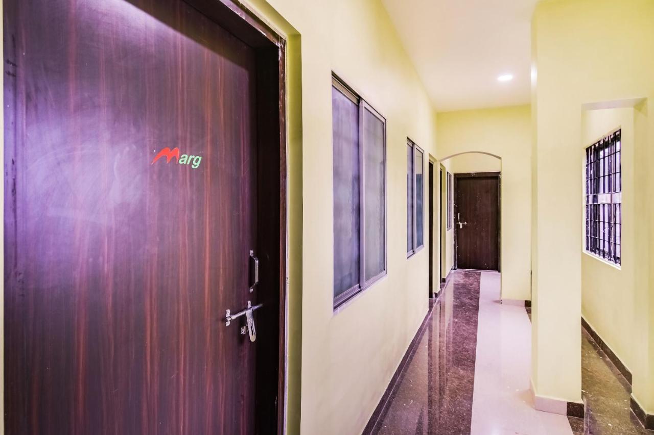 Oyo 60726 Hotel Vrindavan บิลาสปูร์ ภายนอก รูปภาพ